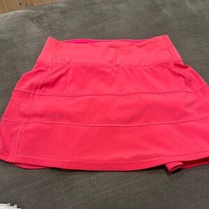 Lululemon Athletica pace-rival mid-rise Skirt